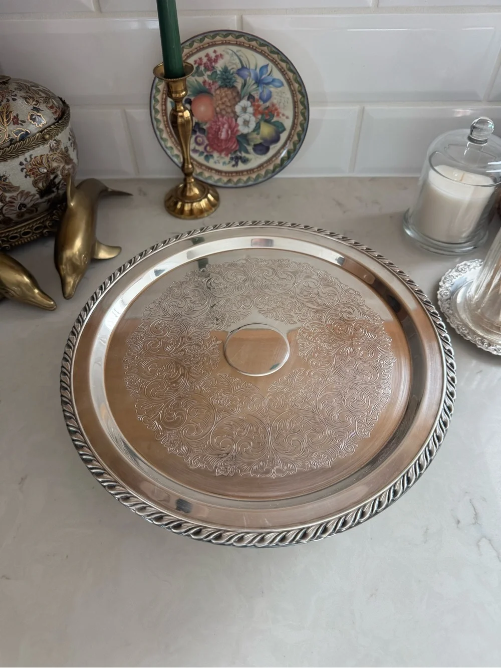 Vintage WM Rogers Silverplated Cake Stand Approx. 12.25” In Diameter X 3.5” Tall